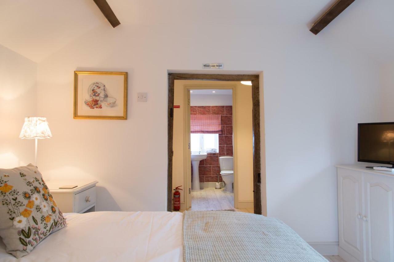 The Norman Knight Whichford Hotel Long Compton Buitenkant foto