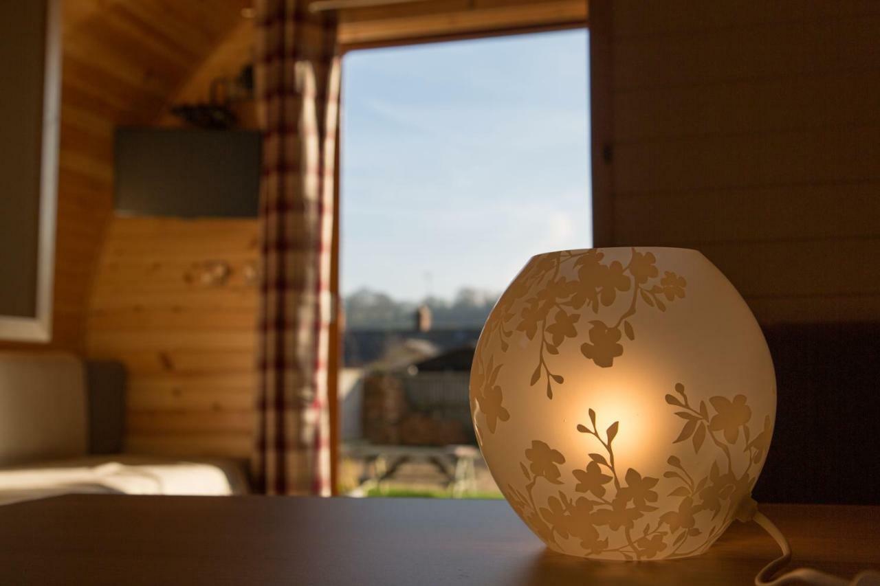 The Norman Knight Whichford Hotel Long Compton Buitenkant foto