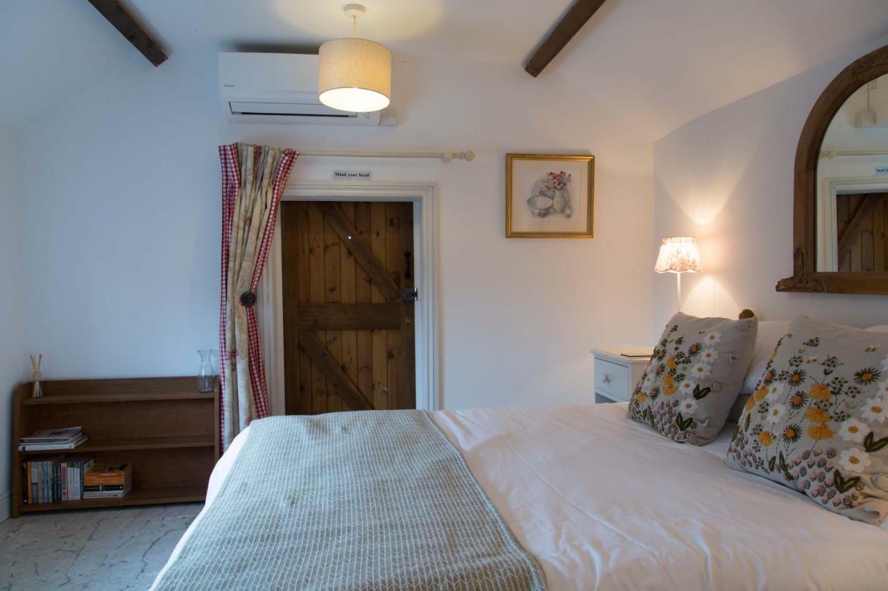 The Norman Knight Whichford Hotel Long Compton Buitenkant foto