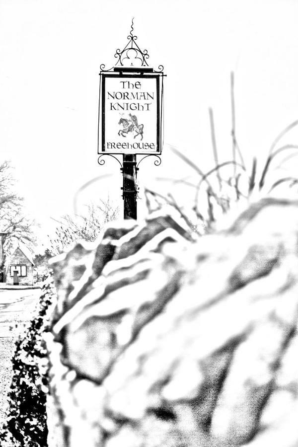 The Norman Knight Whichford Hotel Long Compton Buitenkant foto