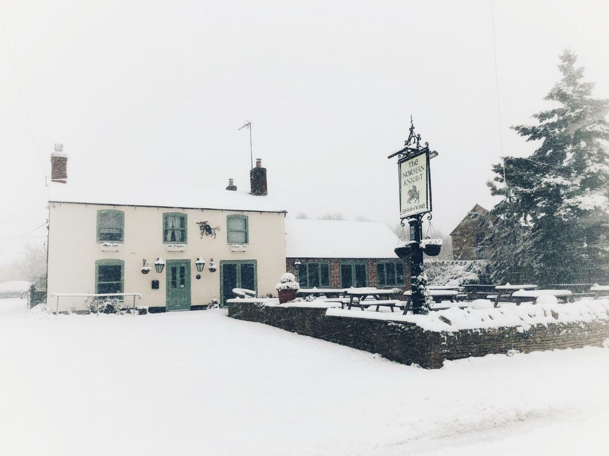 The Norman Knight Whichford Hotel Long Compton Buitenkant foto